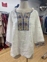 Load image into Gallery viewer, John Mark embroidered linen top S
