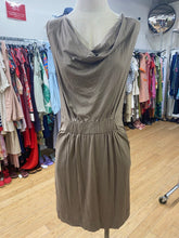 Load image into Gallery viewer, Banana Republic silk/blend dress S
