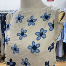 Load image into Gallery viewer, Uniqlo x Marimekko floral top S

