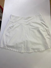 Load image into Gallery viewer, Lole golf skort M
