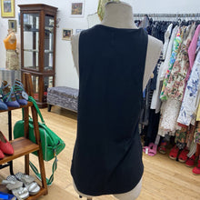 Load image into Gallery viewer, Lululemon top S

