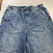 Load image into Gallery viewer, Gap Pull on wide leg jeans M Tall
