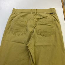 Load image into Gallery viewer, Toad &amp; Co chino pants 8
