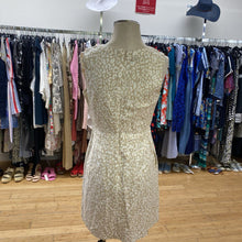 Load image into Gallery viewer, Banana Republic (outlet) linen blend dress 4
