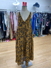 Load image into Gallery viewer, Joelle maxi dress NWT S
