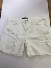 Load image into Gallery viewer, J Brand shorts 30
