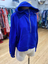 Load image into Gallery viewer, Lululemon half zip sweater M/L NWT
