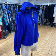 Load image into Gallery viewer, Lululemon half zip sweater M/L NWT
