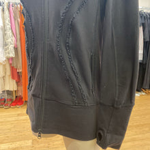 Load image into Gallery viewer, Lululemon sweater 8
