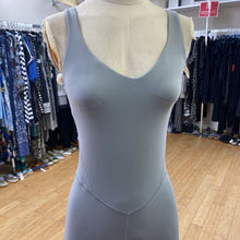 Load image into Gallery viewer, Lululemon tight overalls 4
