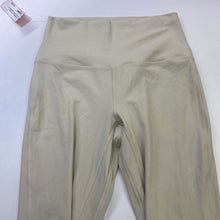 Load image into Gallery viewer, Lululemon Canada leggings 6
