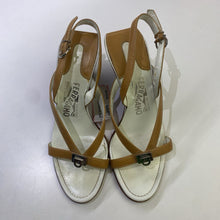 Load image into Gallery viewer, Salvatore Ferragamo wedge sandals 7
