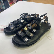 Load image into Gallery viewer, Vanessa Wu leather sandals 37
