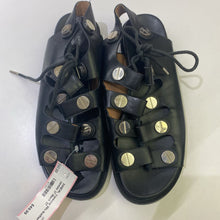 Load image into Gallery viewer, Vanessa Wu leather sandals 37
