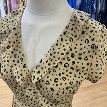 Load image into Gallery viewer, Sunday Best leopard print dress 0
