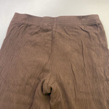 Load image into Gallery viewer, Babaton crinkled pull on pants S
