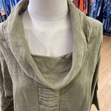 Load image into Gallery viewer, Khangura linen/blend top M
