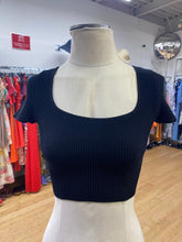 Load image into Gallery viewer, Banana Republic ribbed top XS
