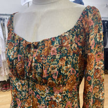 Load image into Gallery viewer, Sadie &amp; Sage dress L
