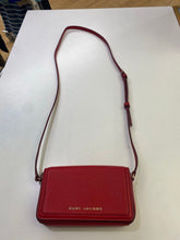 Load image into Gallery viewer, Marc Jacobs crossbody bag

