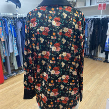 Load image into Gallery viewer, Tristan floral satin top L
