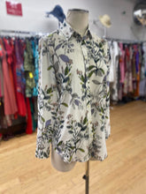 Load image into Gallery viewer, Banana Republic Dillon Shirt floral top S
