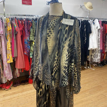 Load image into Gallery viewer, Custom made Animal print Italian silk 3 piece set 10/12
