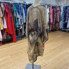 Load image into Gallery viewer, Custom made Animal print Italian silk 3 piece set 10/12
