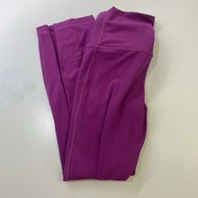 Load image into Gallery viewer, Lululemon leggings 8
