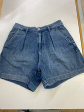 Load image into Gallery viewer, DU/ER light denim shorts 29
