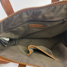 Load image into Gallery viewer, Matt &amp; Nat handbag
