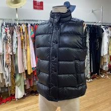 Load image into Gallery viewer, J Crew down vest M
