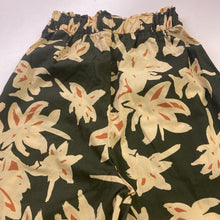 Load image into Gallery viewer, Zara pants XS
