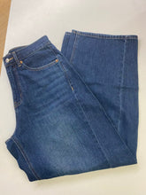 Load image into Gallery viewer, H&amp;M wide leg jeans 4 NWT
