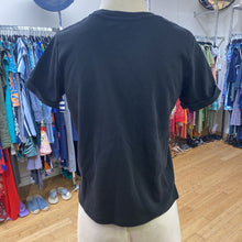 Load image into Gallery viewer, IPEKYOL t-shirt XS
