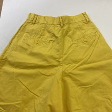 Load image into Gallery viewer, Weekend Max Mara high waisted shorts 2
