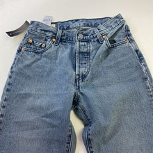 Load image into Gallery viewer, Levis 501 jeans 23
