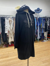 Load image into Gallery viewer, Roots hoody dress M
