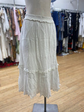 Load image into Gallery viewer, Wilfred skirt XS
