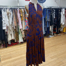 Load image into Gallery viewer, Gap satiny maxi dress L
