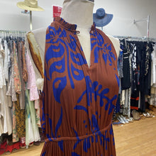 Load image into Gallery viewer, Gap satiny maxi dress L

