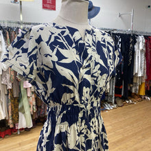 Load image into Gallery viewer, Bellaumbra maxi dress NWT XL
