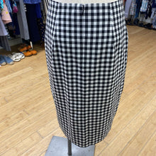 Load image into Gallery viewer, Le Chateau gingham Skirt 8
