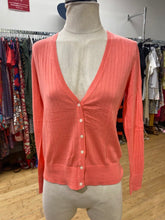 Load image into Gallery viewer, Banana Republic (outlet) light sweater S
