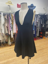 Load image into Gallery viewer, Wilfred dress 4
