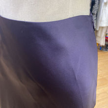 Load image into Gallery viewer, Club Monaco satin skirt 2

