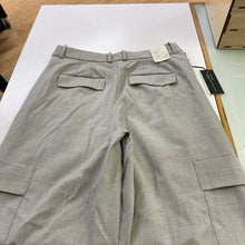 Load image into Gallery viewer, Babaton Spotlight Cargo pants NWT 10
