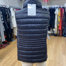 Load image into Gallery viewer, Point Zero puffy vest M NWT
