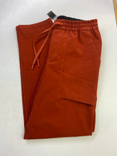Load image into Gallery viewer, Lululemon pull on pants M
