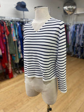 Load image into Gallery viewer, Uniqlo striped knit top M
